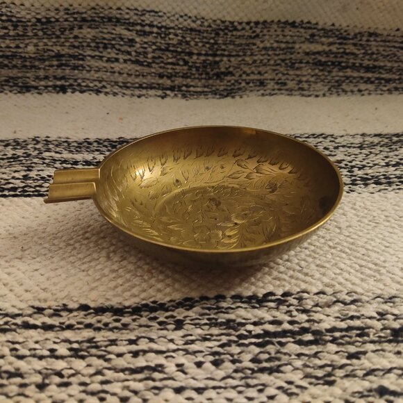 Mid Century Brass Cigarette India Ashtray Collectible Smoking Accessory Ash Tray - Picture 1 of 5